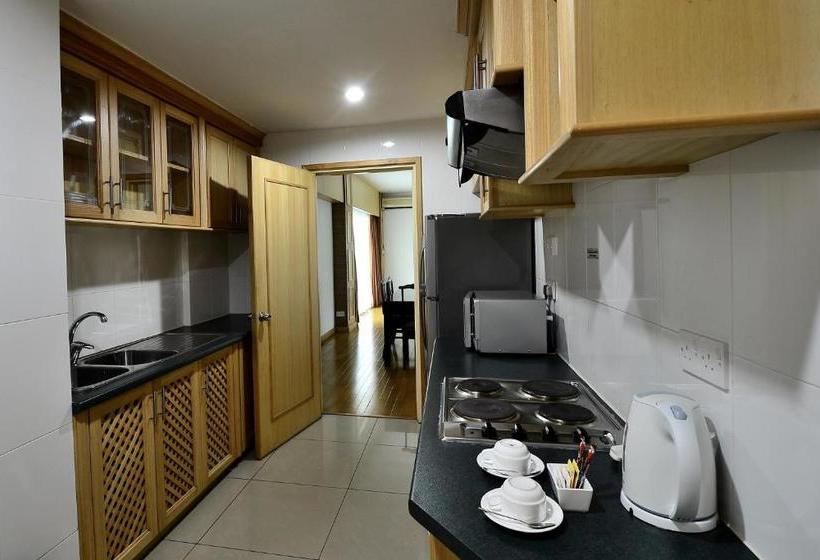 בית מלון כפרי Imperial Suites Bintulu