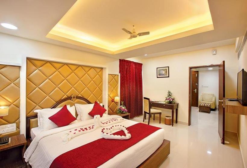 فندق Joyees Residency