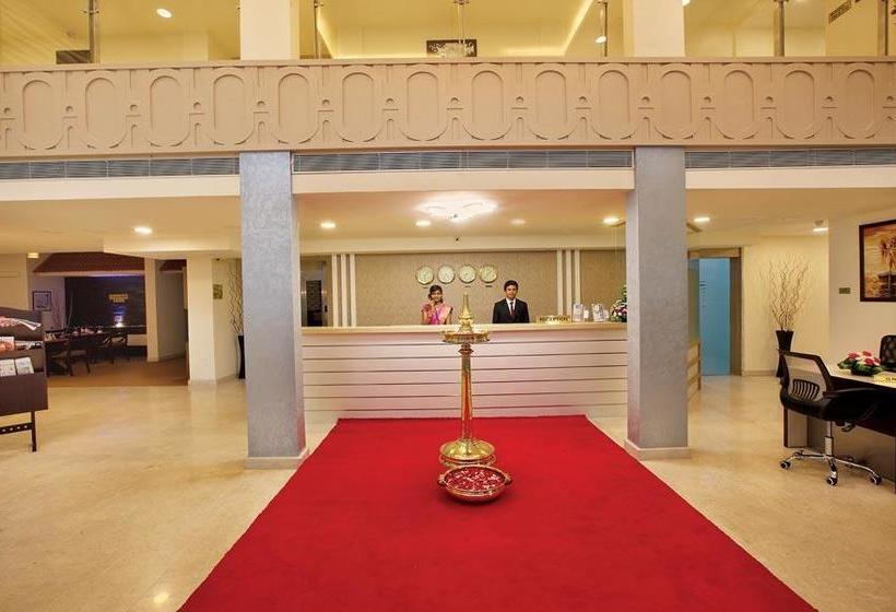 فندق Joyees Residency