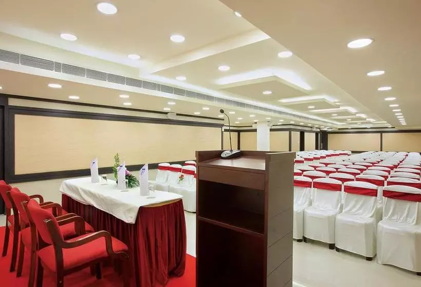 Hotel Joyees Residency