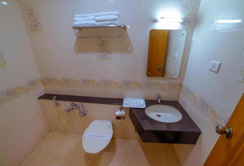 Hotel Pepper Residency