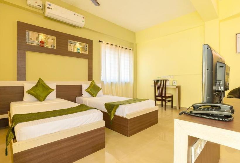 Отель Capital O 17320 Vijaya Residency