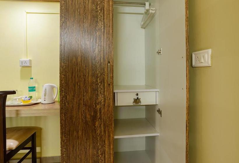 Отель Capital O 17320 Vijaya Residency