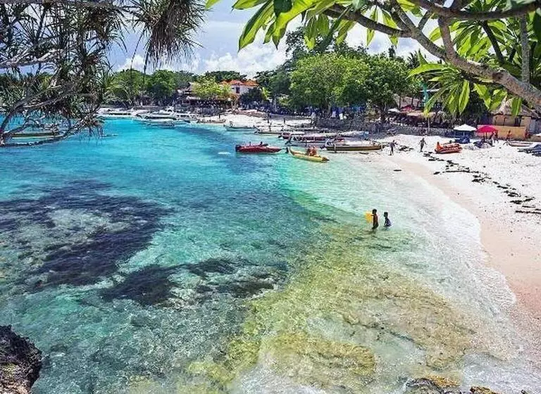 Lembongan Hostel