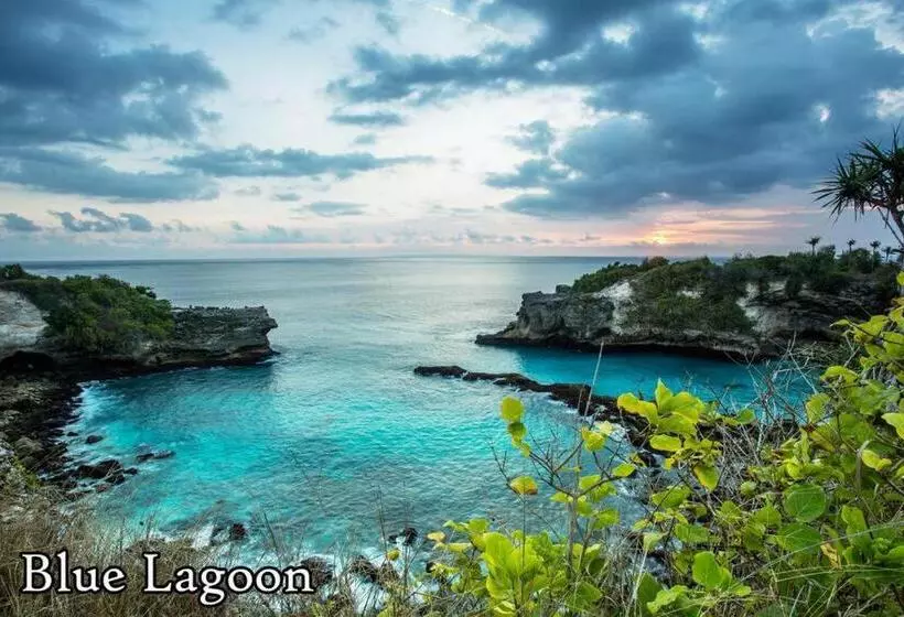 Lembongan Hostel