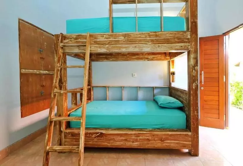 Lembongan Hostel