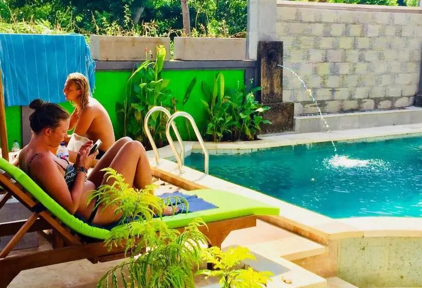 Lembongan Hostel