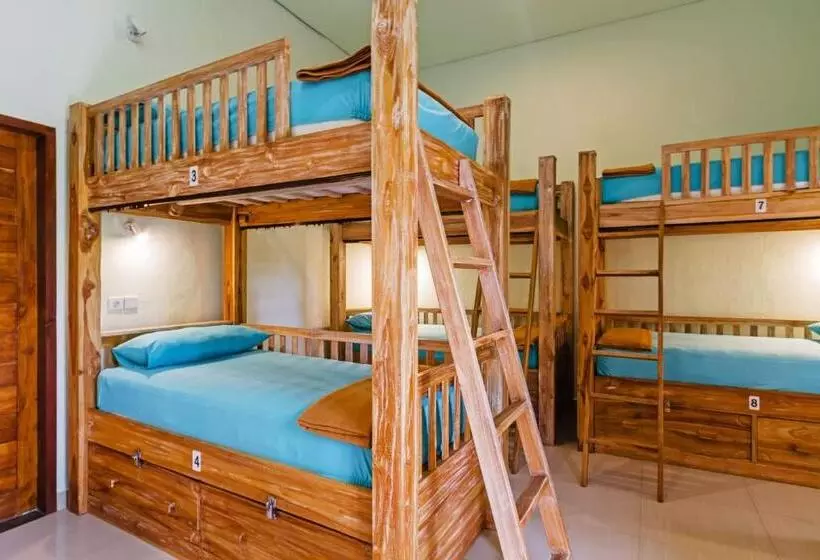 Lembongan Hostel
