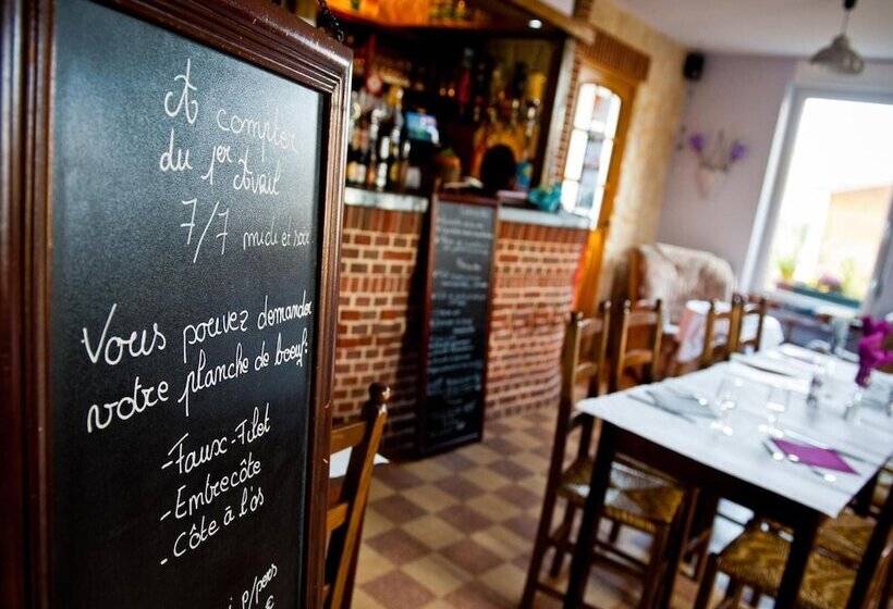 Logis Hotel Restaurant Le Relais Fleuri