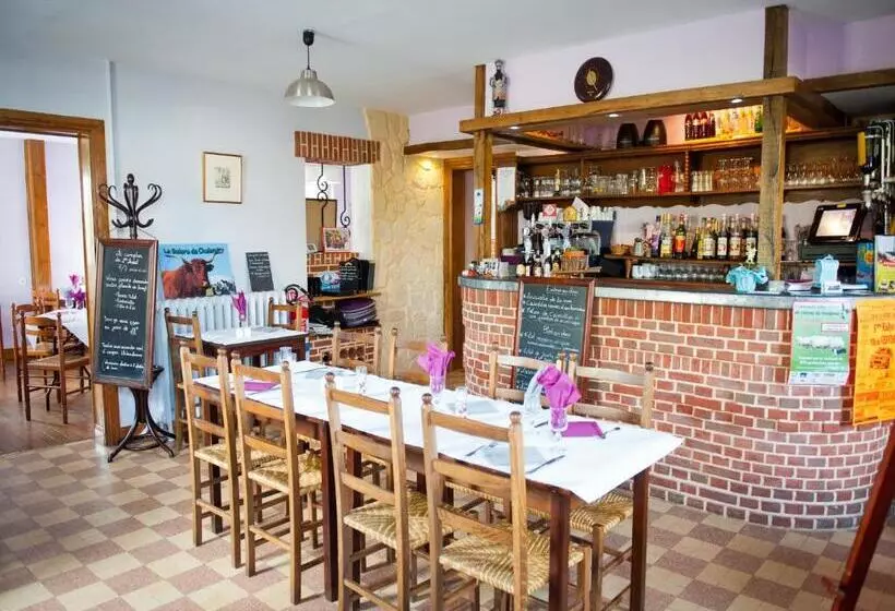 Logis Hotel Restaurant Le Relais Fleuri