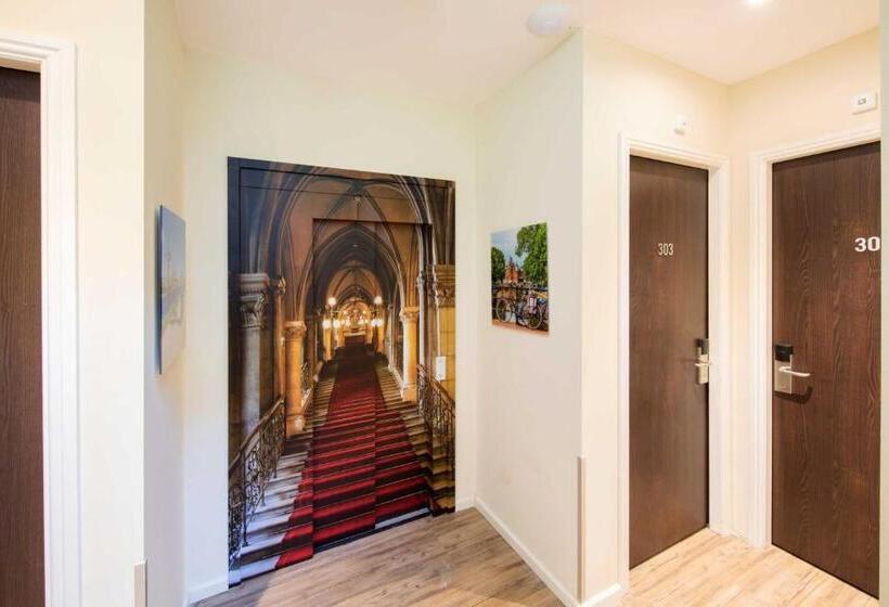 Royal Plaza Hotel Amsterdam