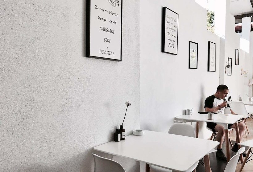 Общежитие W Villa At Yala