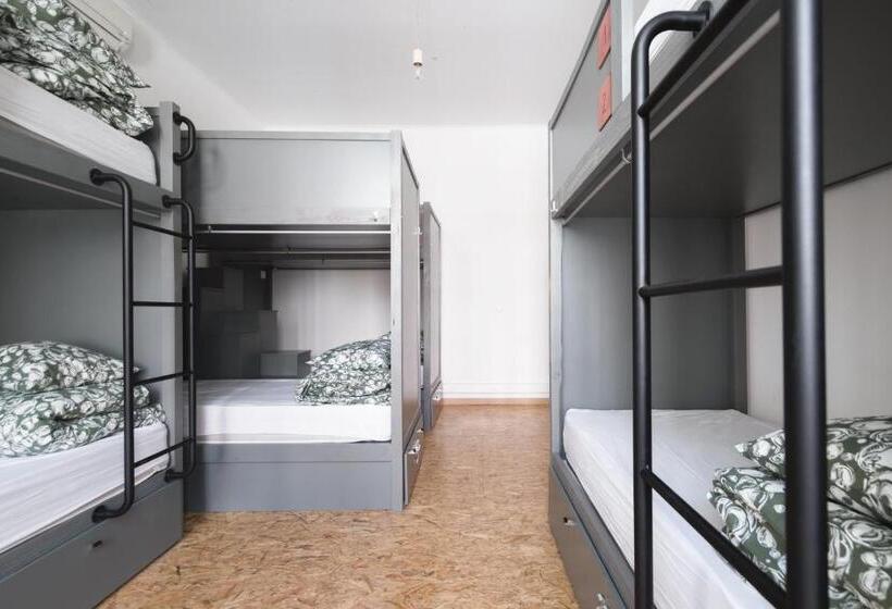 Общежитие WOT Lisbon Patio