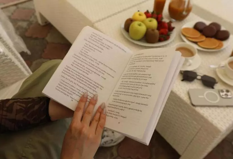 تختخواب و صبحانه Popock Baghramyan