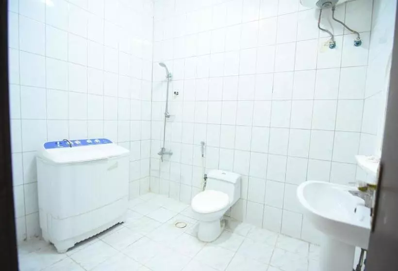 هتل Al Eairy Apartments Al Riyad 5