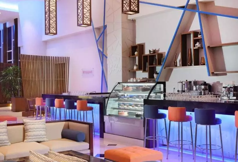 Hotelli Four Points By Sheraton Manado