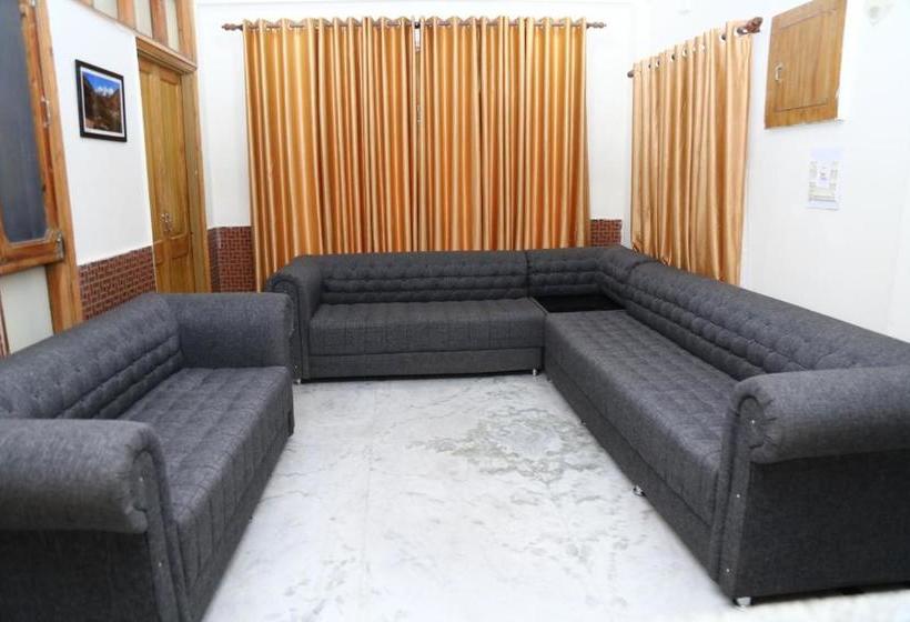 Hôtel Highland Regency