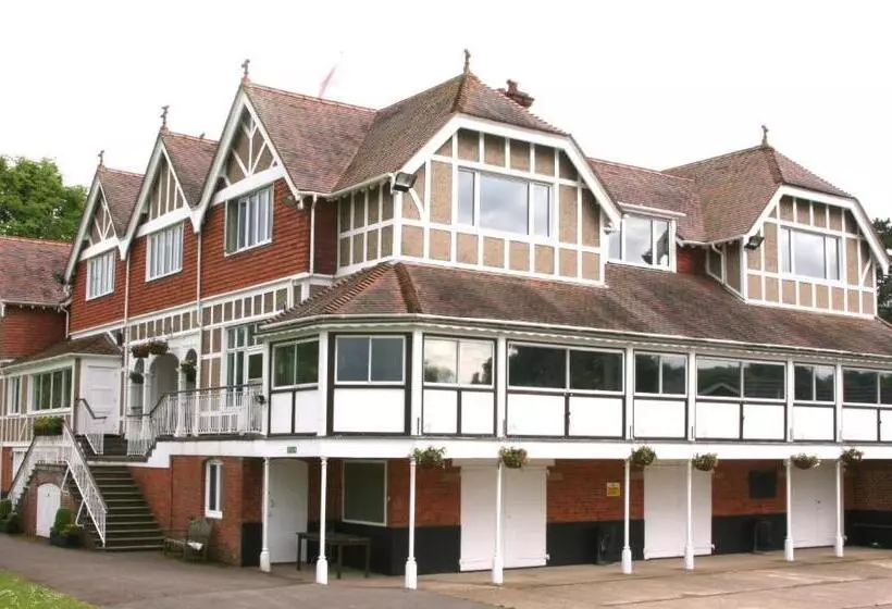ホテル Leander Club