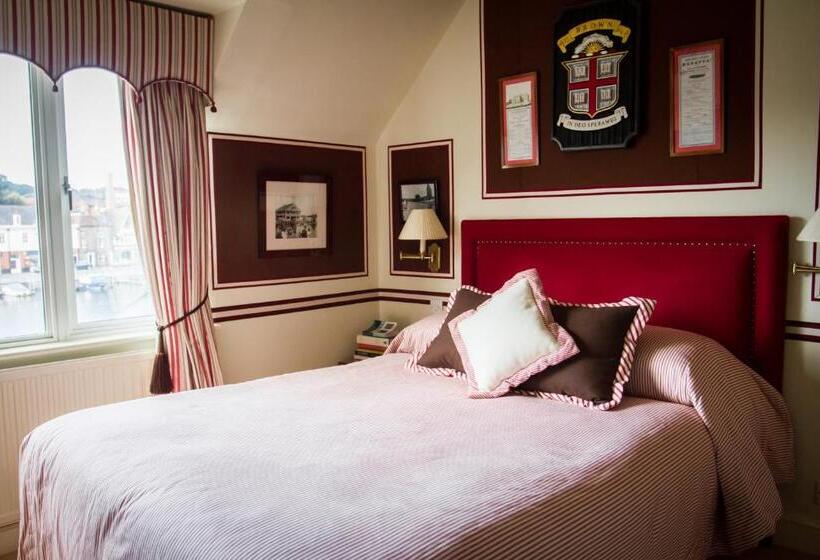 فندق Leander Club