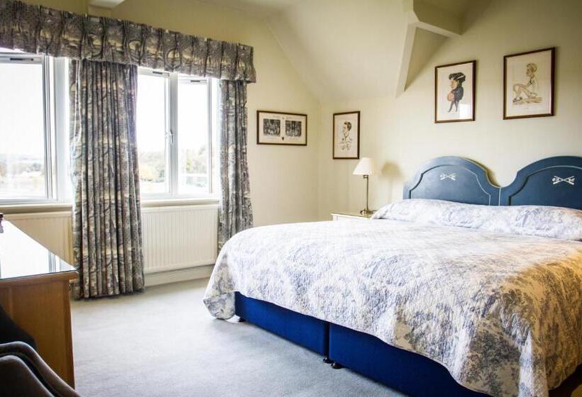 فندق Leander Club