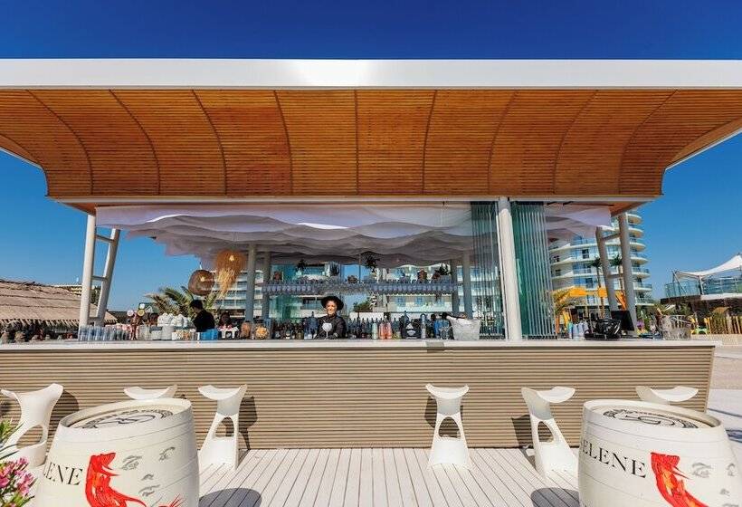 בית מלון כפרי Opera