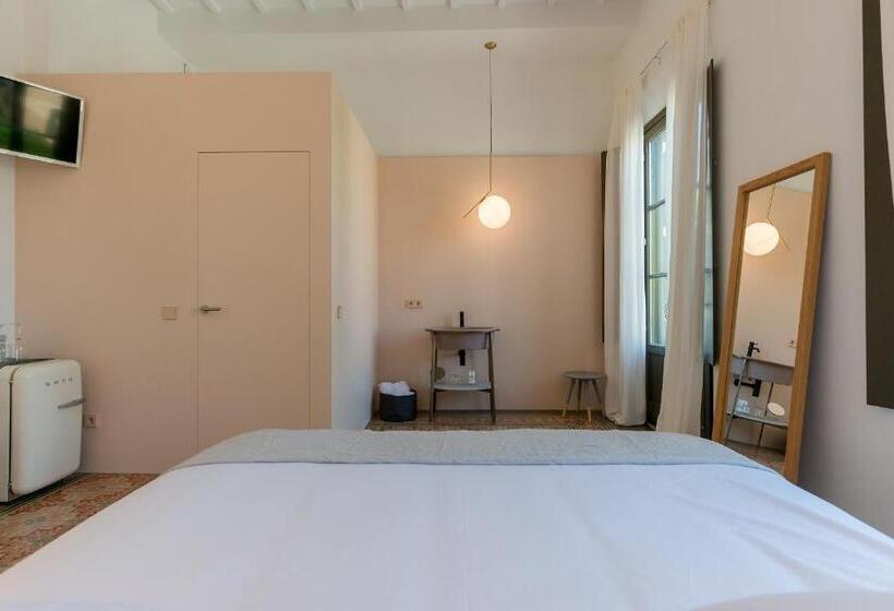 هتل Sodium Boutique