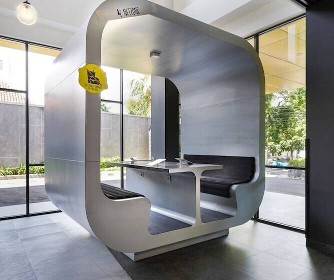 Yello Hotel Manggarai