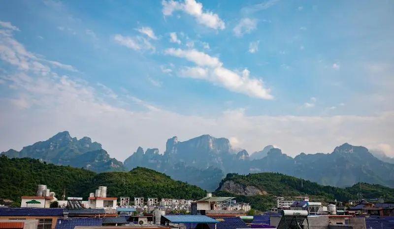 هتل Zhangjiajie Zhijue Art
