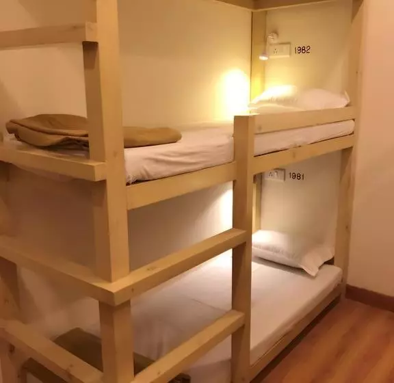 هاستل Bollywood Bed & Breakfast