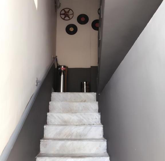 Albergue Bollywood Bed & Breakfast