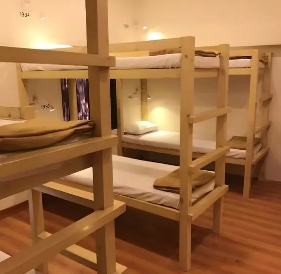 هاستل Bollywood Bed & Breakfast