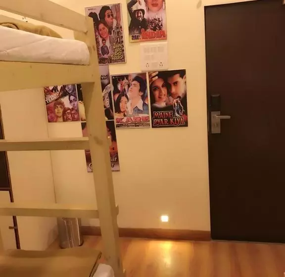 هاستل Bollywood Bed & Breakfast