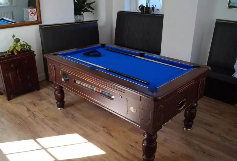 تختخواب و صبحانه Barholm