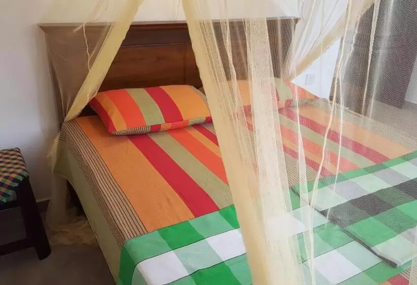 Aamiaismajoitus (B&B) Emildale Villa
