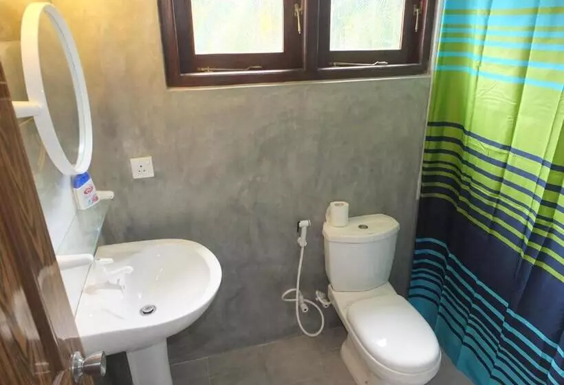 Aamiaismajoitus (B&B) Emildale Villa