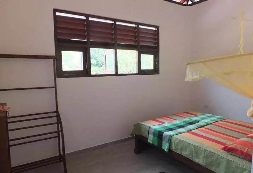 Aamiaismajoitus (B&B) Emildale Villa
