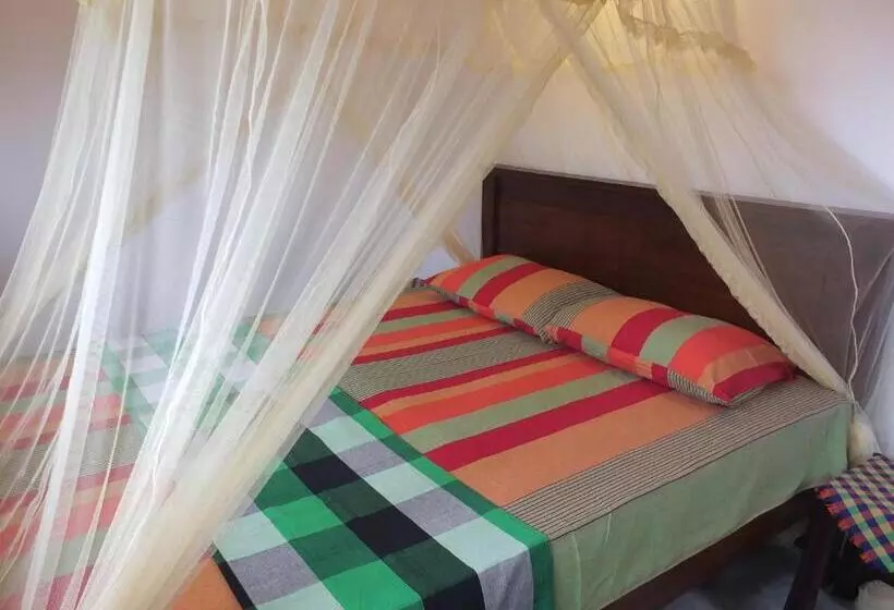Aamiaismajoitus (B&B) Emildale Villa
