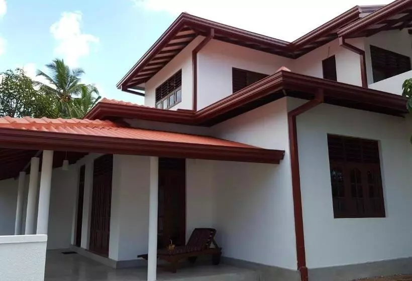 Aamiaismajoitus (B&B) Emildale Villa