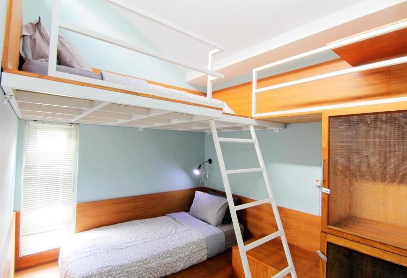 تختخواب و صبحانه Tura Turu Ngawen