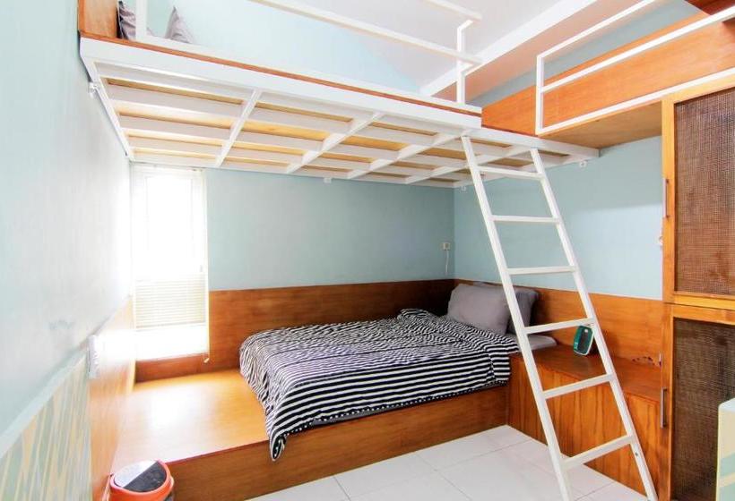 تختخواب و صبحانه Tura Turu Ngawen