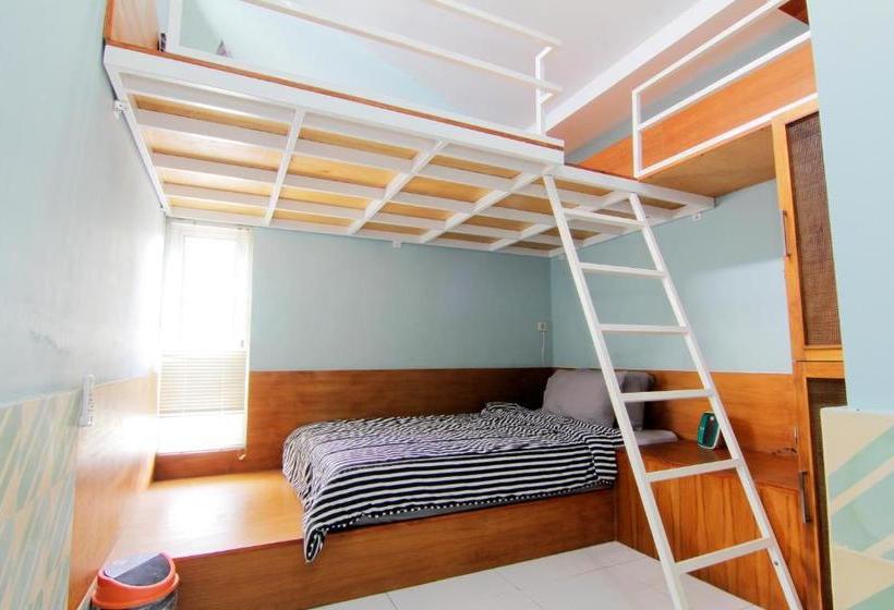 تختخواب و صبحانه Tura Turu Ngawen