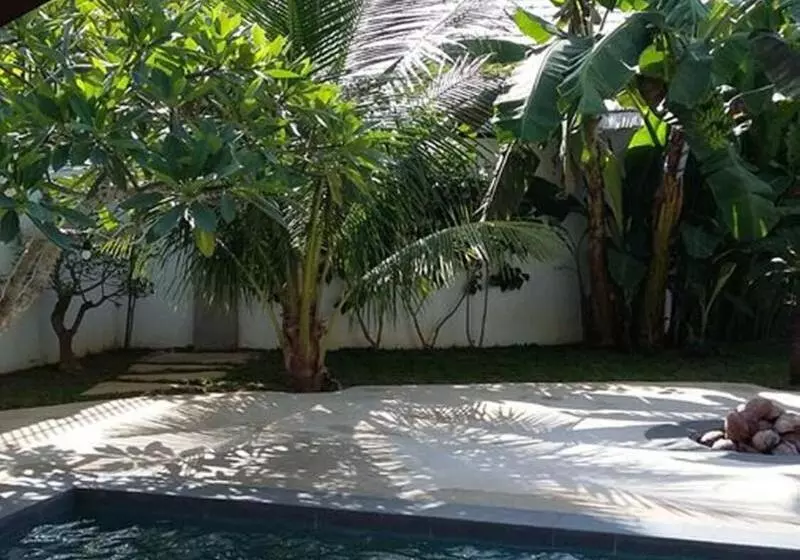 ベッドアンドブレックファースト Villa Kalachuchi V.k