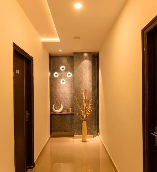 ホテル Ajantha Komforts, Bengaluru