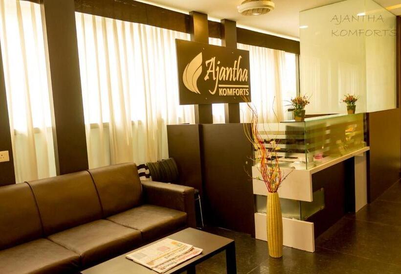 ホテル Ajantha Komforts, Bengaluru