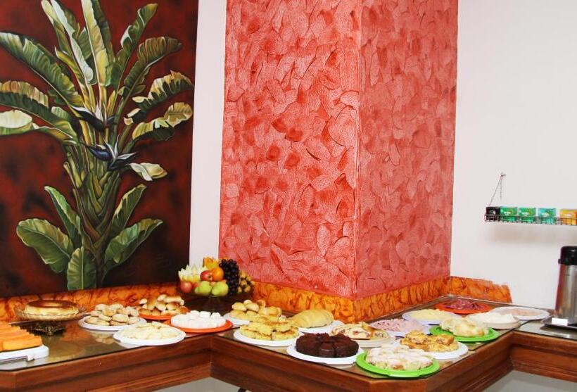 Отель Cazuza Palace