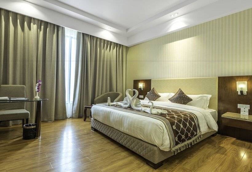 בית מלון כפרי Clarion Inn Jaipur