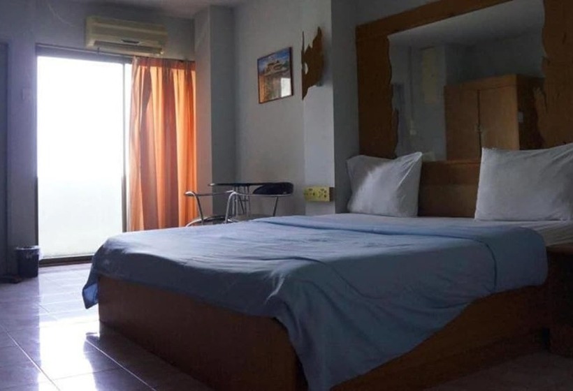 Отель Fueang Fha Palace