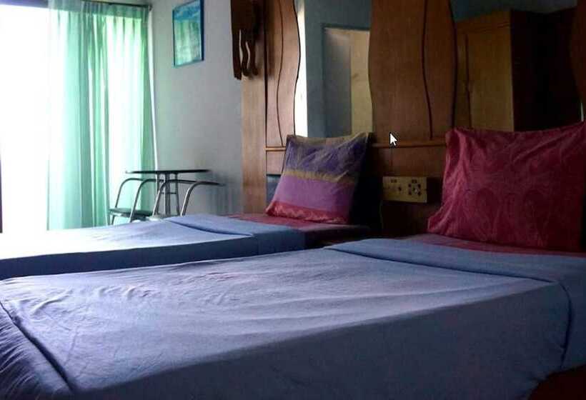 Отель Fueang Fha Palace