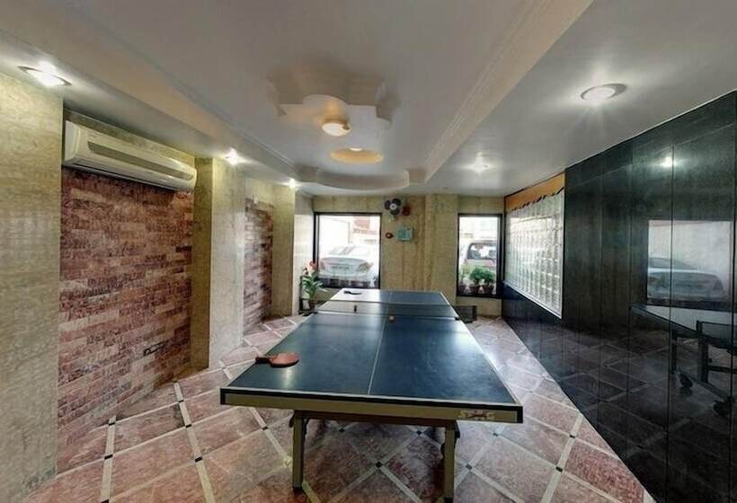 ホテル Shilton By Royal Collection