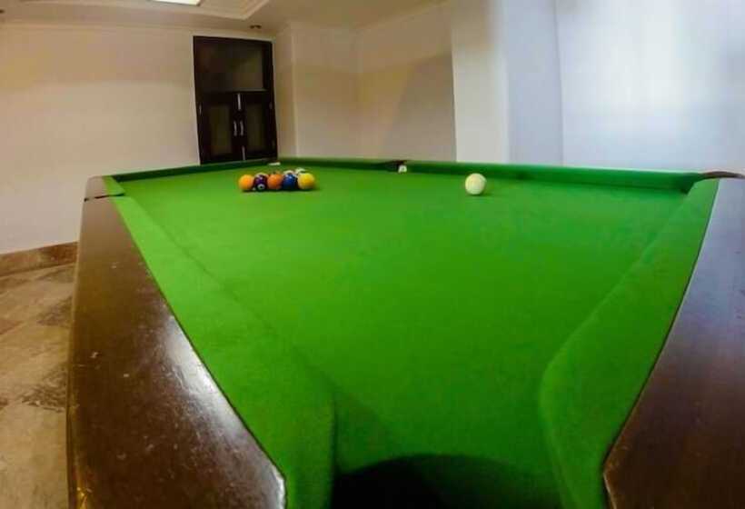 ホテル Shilton By Royal Collection